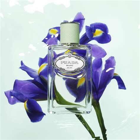 prada perfume iris review